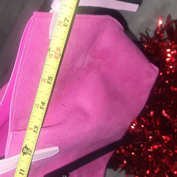 Juicy Couture Vibrant Pink Tote - Picture 3 of 7